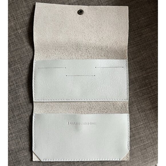 Portland Leather Rancher wallet in PEARL *brand new* - Picture 4 of 5